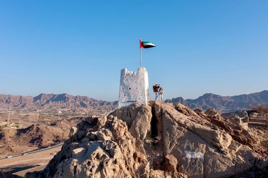 مصفوت طبيعة جبلية مميزة بإمارة عجمان حيث تم إقامة سباق مصفوت اكس